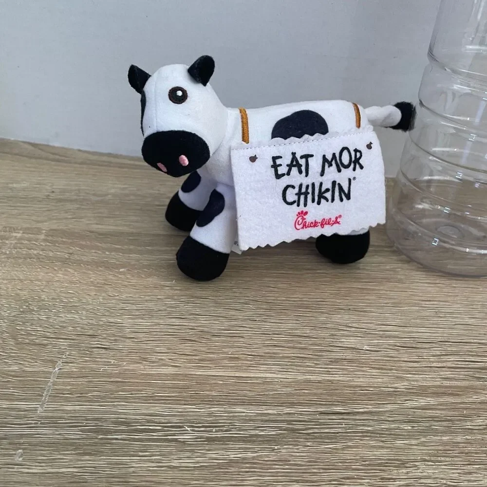 Chick-fil-A Plush Cow Doll Eat Mor Chikin 4